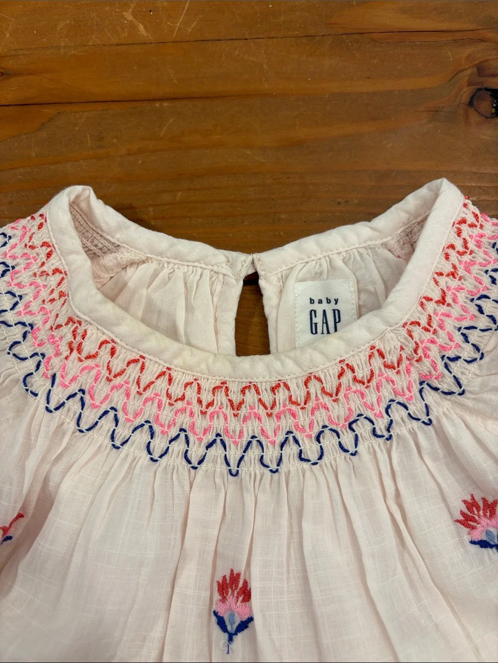 EUC GAP Light Pink Boho dress with Red & Blue Embroidery size 18-24 months